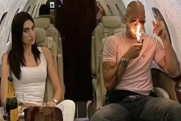 Fosta iubită a lui Andrew Tate, prima oară în fața procurorilor - Cum ademenea fetele și le sechestra pentru frații milionari