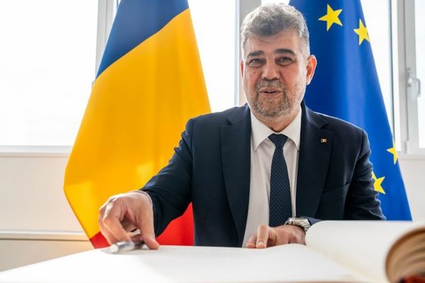 Ciolacu enumeră prioritățile din funcția de premier de pe prima pagină a Bloomberg 
