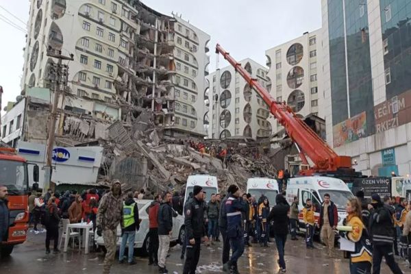 A 4-a zi după cutremurul din Turcia - Misiuni dramatice de căutări după catastrofa umanitară - Mărturiile unui salvator român