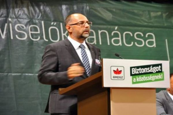Vicepremierul Kelemen Hunor şi-a depus candidatura pentru un nou mandat de preşedinte al UDMR