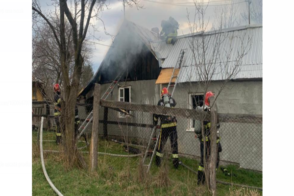 Incendiu izbucnit intr-o gospodărie din localitatea Pătrăuți 