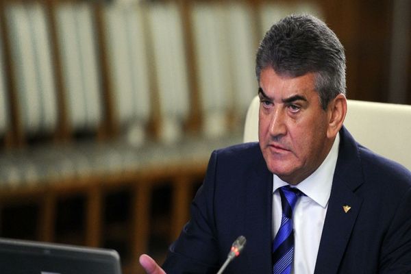 Gabriel Oprea: “Legea 223/2015 privind pensiile militare de stat trebuie aplicata in forma sa initiala”