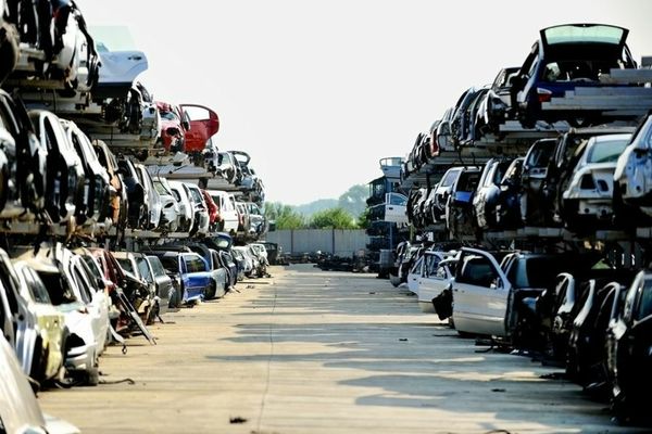 Joi începe o nouă sesiune a programului „Rabla Plus”