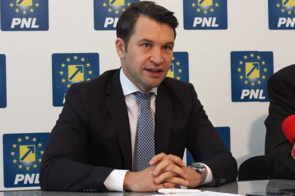 Stroe, despre impozitarea progresivă: „Ar fi chiar imposibil de aplicat în România, indiferent de voinţa domnului Ciolacu”
