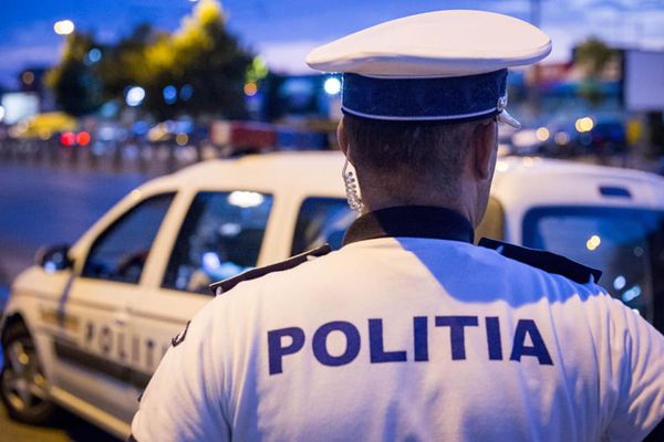 Polițiștii se pregătesc să declanșeze proteste de stradă și amenință cu blocarea sistemului