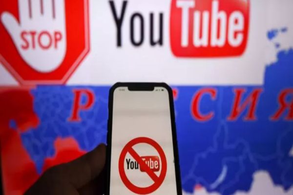 YouTube "obligă" utilizatorii care folosesc extensii adblock să își facă abonamente Premium