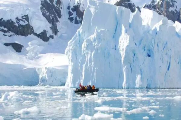 Verdict sumbru pentru omenire: Dispare gheața marină din Arctica în 6 ani - Schimbări dramatice ale climei - Valuri de căldură și inundații uriașe