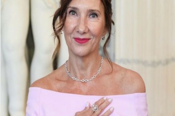 Administraţia Prezidențială, explicații după ce Carmen Iohannis a purtat bijuterii de 12.000 de euro