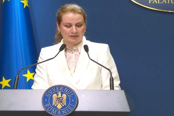 Ligia Deca, despre utilizarea camerelor de supraveghere video în şcoli: „Sunt pentru garantarea siguranţei elevilor”