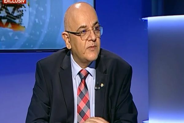Raed Arafat, avertisment pentru românii care vor să plece în Grecia: Să-și AMÂNE vacanțele! Sunt evacuări masive în Rhodos, urmează Corfu