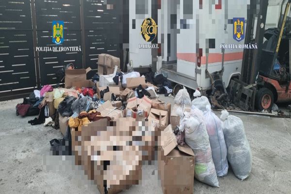33 de percheziții în mai multe județe. Suspecți români și ucraineni acuzați de contrabandă cu țigări - VIDEO