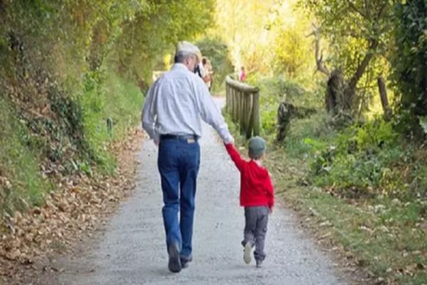 Proiect. Data de 9 septembrie ar putea deveni „Ziua Națională a Bunicilor”