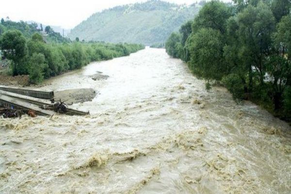 COD GALBEN DE VIITURI, VALABILĂ PÂNĂ VINERI DIMINEAȚA PE RÂURI DIN OPT JUDEȚE