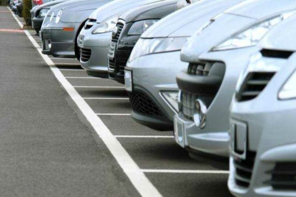 Tarifele de referință RCA au crescut pentru persoanele fizice și autovehiculele de transport bunuri