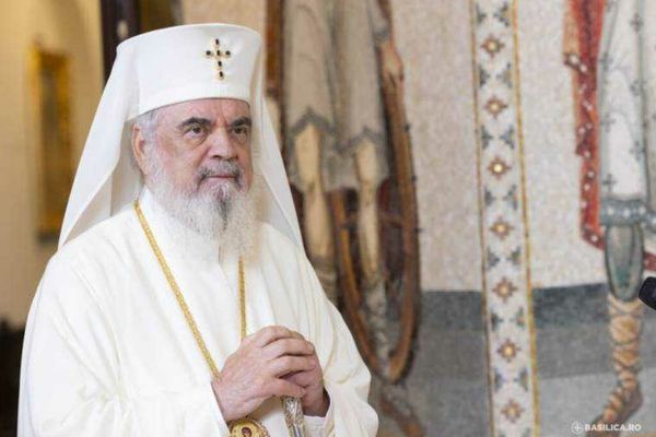PATRIARHUL DANIEL, MESAJ DE ANUL NOU: ”ÎNDEMN LA RUGĂCIUNE ȘI PACE” 