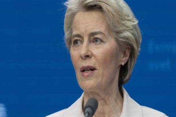 Ursula von der Leyen a supraviețuit celei de-a patra moțiuni de cenzură. Vot covârșitor în favoarea sa în Parlamentul European