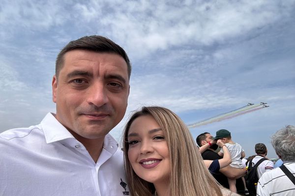 SOȚIA LUI GEORGE SIMION, ATAC DUR LA ADRESA LUI VICTOR PONTA: UITE CU CE VINE SOȚUL MEU ACASĂ