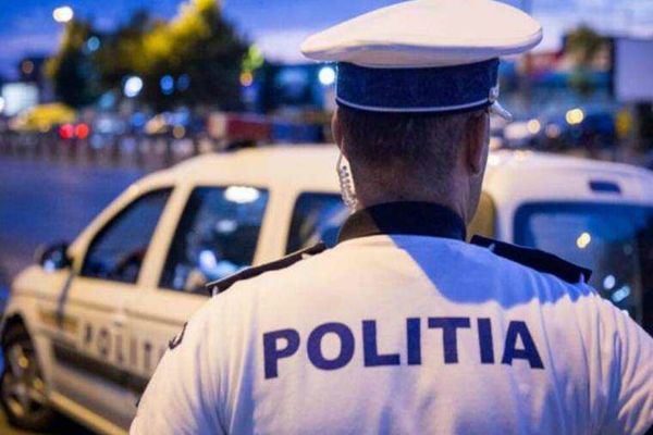 ARSENAL URIAȘ DESCOPERIT ÎN BRAȘOV: POLIȚIA A RIDICAT ZECI DE ARME, MUNIȚIE ȘI ARTICOLE PIROTEHNICE