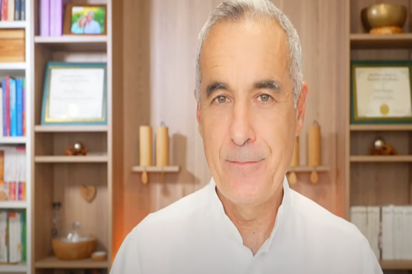 ZI DECISIVĂ PENTRU CĂLIN GEORGESCU. CCR DECIDE DACĂ POATE CANDIDA LA ALEGERILE PREZIDENȚIALE DIN LUNA MAI