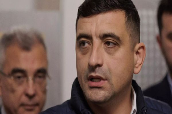 LIDERUL AUR, GEORGE SIMION: NE EXPRIMĂM DEZACORDUL PENTRU FELUL ÎN CARE ESTE TRATATĂ OPOZIŢIA ÎN PARLAMENTUL ROMÂNIEI