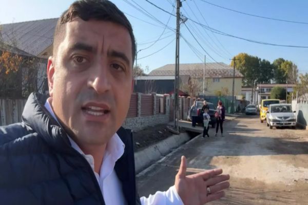 GEORGE SIMION S-A ALES CU DOSAR PENAL DUPĂ AJUTORUL DAT LA PECHEA. REACȚIA IRONICĂ A LIDERULUI AUR: ORICE FAPTĂ BUNĂ NU SCAPĂ NEPEDEPSITĂ