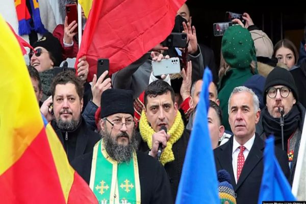 AUR A DECIS SUSȚINEREA LUI CĂLIN GEORGESCU LA ALEGERILE PREZIDENȚIALE DIN LUNA MAI. SIMION: NU CANDIDEZ, AȘ FI MAI BUN DE PREMIER, ÎNSĂ DOAR ROMÂNII POT DECIDE