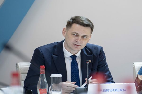 MIRCEA ABRUDEAN: „USR NU A SALVAT PE NIMENI, DOAR A ALIMENTAT HAOSUL”