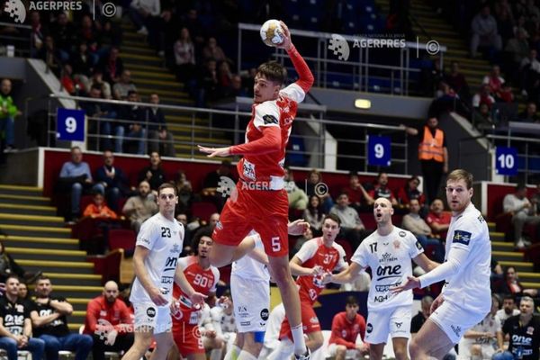 Handbal: Dinamo a fost învinsă de Fuchse Berlin