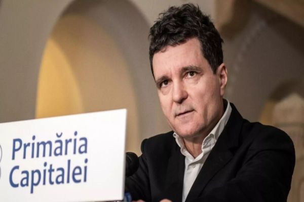 CAPITALA, LA UN PAS DE FALIMENT, DAR NICUȘOR DAN SE VISEAZĂ PREȘEDINTELE ROMÂNIEI 