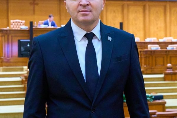 DEPUTATUL PETRU-GABRIEL NEGREA CERE GUVERNULUI MĂSURI URGENTE PENTRU SPRIJINIREA ROMÂNILOR AFECTAȚI DE INUNDAȚII ȘI ACTIVAREA SPRIJINULUI EUROPEAN DE URGENȚĂ