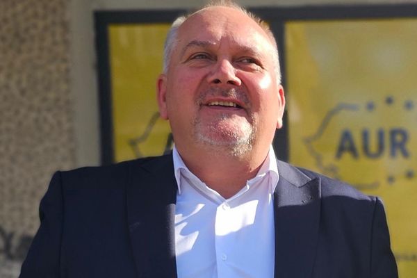 SIMION ALEXANDRU GEORGE- CONSILIER AUR CÂMPULUNG MOLDOVENESC: ELIBERAREA DE CĂRȚI DE IDENTITATE FALSE DISTRUGE ÎNCREDEREA CETĂȚENILOR ȘI SUBMINEAZĂ FUNDAMENTUL STATULUI ROMÂN