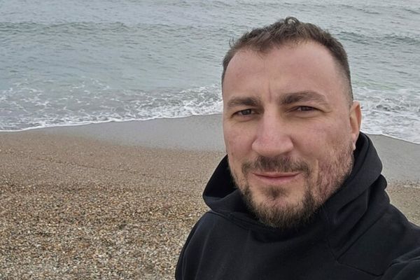 MARIAN GODINĂ, PLÂNGERE PENALĂ ÎMPOTRIVA DEPUTATULUI AUR DAN TANAȘĂ. ACUZAȚII DE INCITARE LA DISCRIMINARE