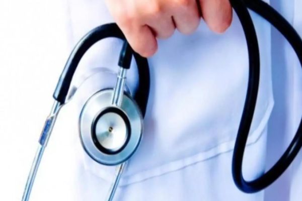 Crimă cu sânge rece într-un spital din Sibiu! Asistentă medicală, acuzată că a participat la uciderea unei femei pentru moștenire