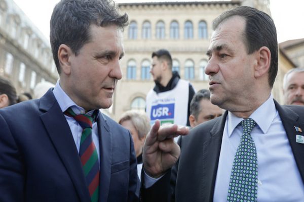 Nicușor Dan a semnat decretul de eliberare din funcția de consilier prezidențial a lui Ludovic Orban