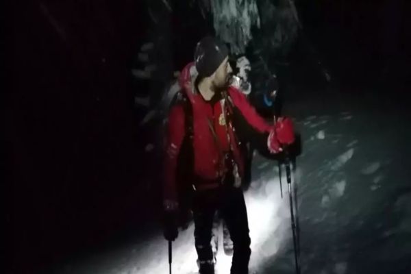 Accident mortal în zona montană a județului Suceava, la granița cu Ucraina. Salvamontiștii au recuperat trupul victimei după șase ore