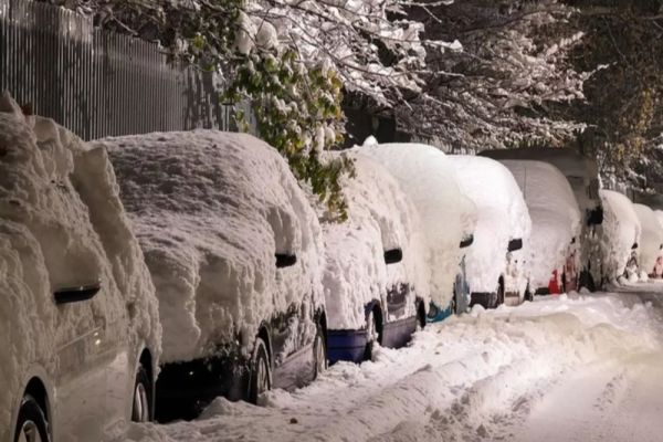 Iarna revine în forță: ninsori și ger până joi. Anunțul de ultimă oră al ANM