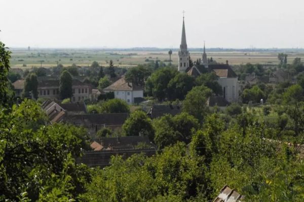 Două comune se unesc ca să supraviețuiască austerității lui Bolojan