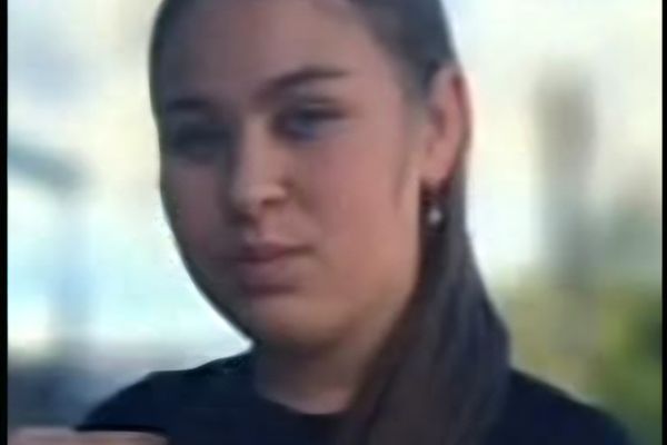 Minoră de 13 ani dispărută din Humoreni. Autoritățile solicită informații.