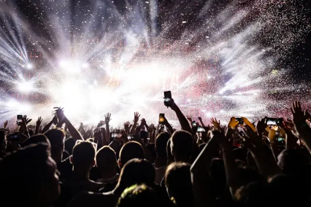 Polițiștii au descoperit noua metodă prin care sunt ascunse drogurile la festivaluri. Ce au găsit în timpul controalelor