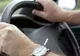 Un tânăr s-a urcat mort de beat la volan și a distrus o mașină și un gard