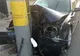 Un șofer a adormit la volan și s-a izbit cu mașina într-un stâlp de electricitate