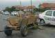 Beat și fără permis a intrat cu mașina într-o căruță