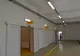 Un bărbat a ajuns în stare gravă la spital după ce s-a electrocutat și a căzut de la peste patru metri înălțime