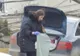 Și-a abandonat mașina plină cu țigări de contrabandă după ce a produs un accident rutier FOTO