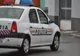 Beat la volan, un șofer a rămas blocat cu mașina pe calea ferată
