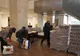 A început distribuirea pachetelor cu ajutoare de la UE FOTO