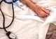 O bâtrână a murit la spital la două săptămâni după ce a căzut pe plita încinsă
