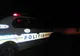 A vrut să fure o autoutilitară din curtea unei case, dar a rămas cu ea blocată pe o grămadă de pietriș
