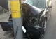 Aproape de comă alcoolică s-a urcat la volanul unei mașini împrumutate și s-a oprit într-un stâlp