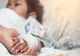 Părinții care au Covid pot fi tratați în secțiile de pediatrie dacă sunt internați cu copiii lor